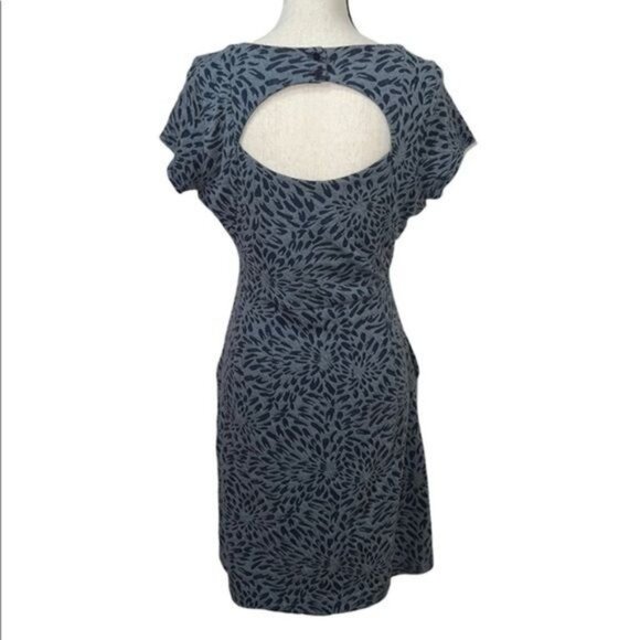 Deletta Blue Gray Floral Print Cap Sleeve Dress w/ Open Back Womens Size M - Picture 2 of 14